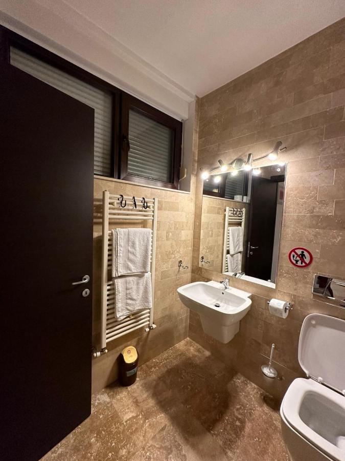 Apartament Otopeni Bagian luar foto
